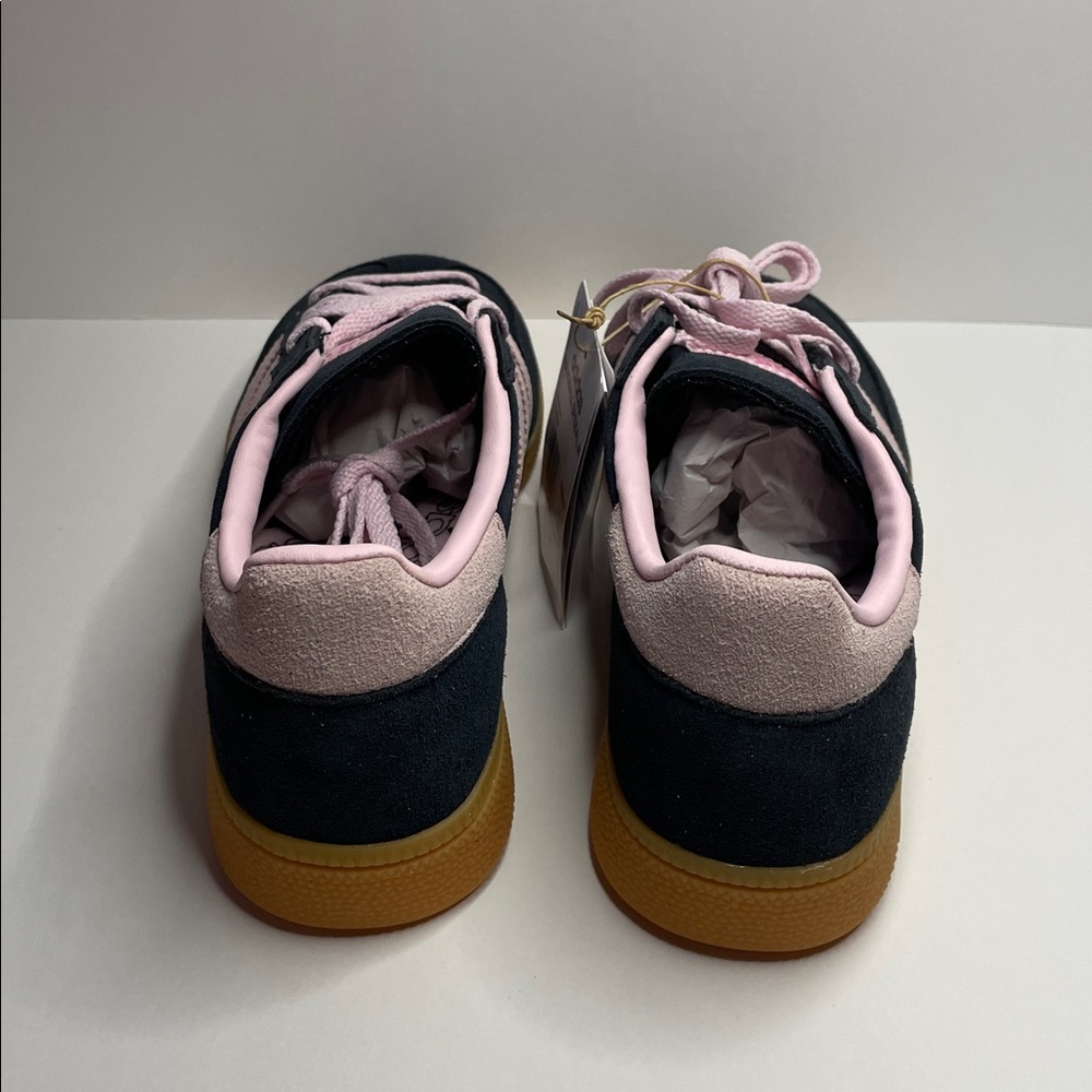 NIB ADIDAS Handball Spezial W Black with Light Pink Trim.  Size 6.5 women - Picture 5 of 7
